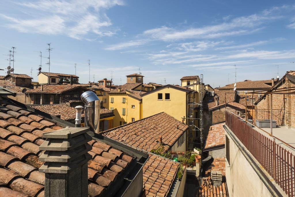 Attico Del Duomo Apartman Modena Kültér fotó
