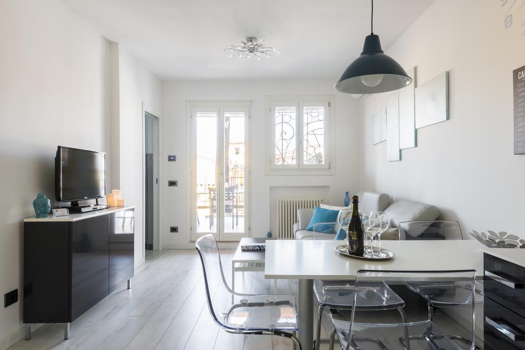 Attico Del Duomo Apartman Modena Kültér fotó
