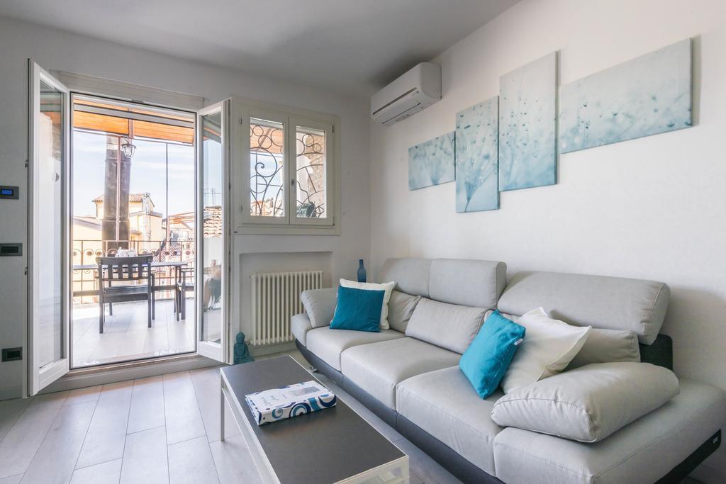 Attico Del Duomo Apartman Modena Kültér fotó